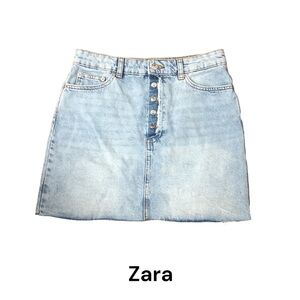 Zara The Mini Skirt with Button Fly Size M